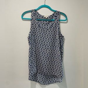 Blue patterned top!
